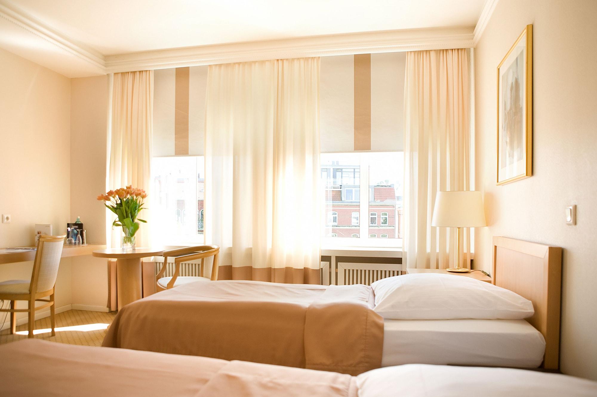 Relexa Hotel Bellevue An Der Alster Hamburg Ngoại thất bức ảnh